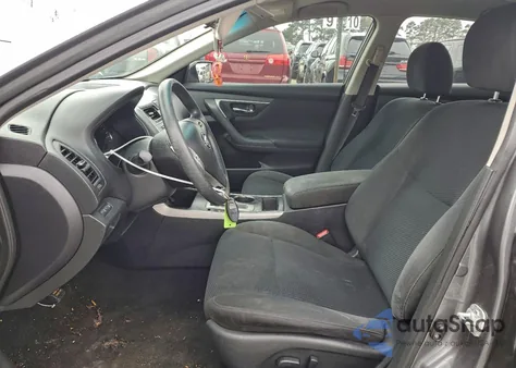 2015 Nissan Altima 2.5 z USA, uszkodzony, nr VIN 1N4AL3AP0FN326231